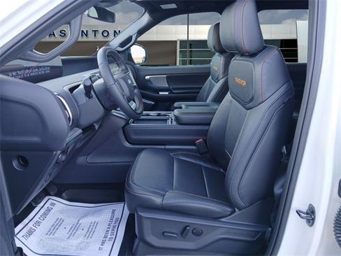 New 2025 Ford Expedition Tremor image 9