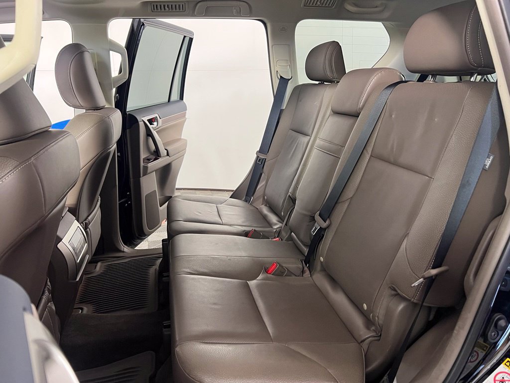 Used 2015 Lexus GX 460 w/ Premium Package AWD/4WD image 16