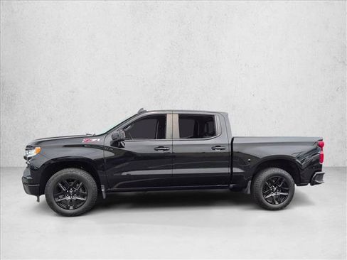 Used 2024 Chevrolet Silverado 1500 RST AWD/4WD image 2