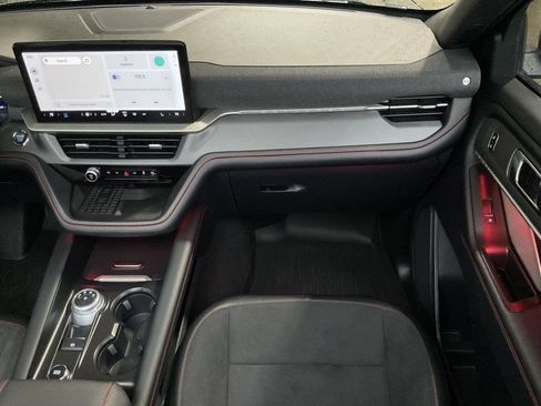 Used 2025 Ford Explorer ST AWD/4WD image 24
