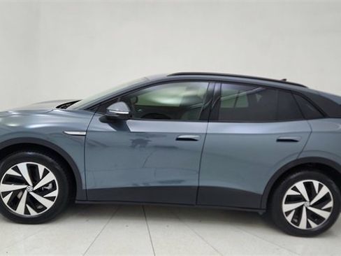 Used 2025 Volkswagen ID.4 Pro image 3