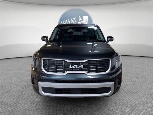 Used 2024 Kia Telluride S w/ S Sunroof Package image 9