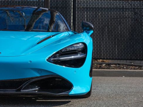Used 2022 McLaren 720S Spider image 5