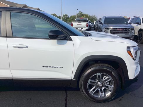 New 2026 GMC Terrain Elevation w/ LPO, Floor Liner Package image 8