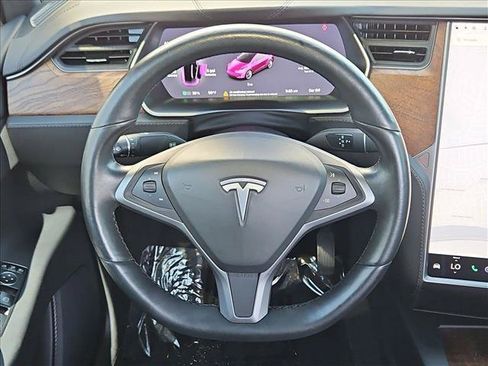 Used 2020 Tesla Model X Long Range AWD/4WD image 14