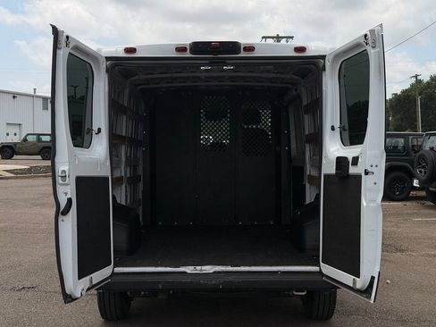 Used 2025 RAM ProMaster 2500 w/ U-Haul Equipment Group FWD image 6