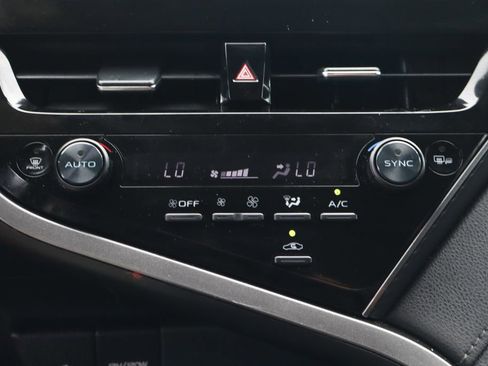 Used 2023 Toyota Camry LE w/ Convenience Package image 34