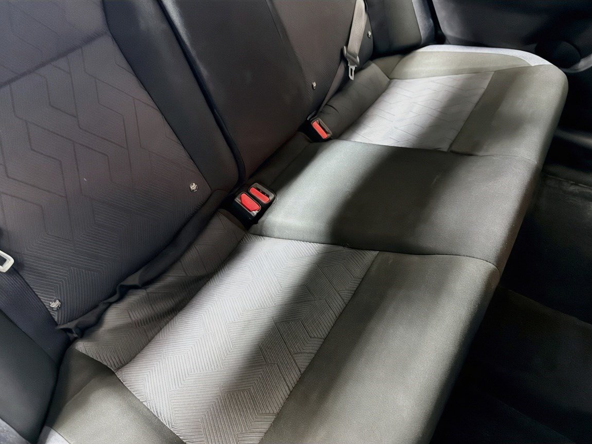 Used 2025 Nissan Versa SV FWD image 14