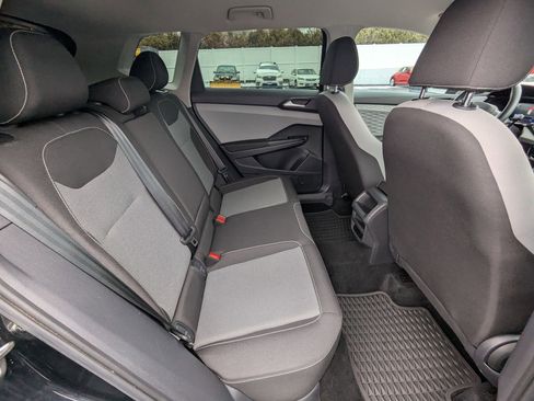 Used 2023 Volkswagen Taos S image 23