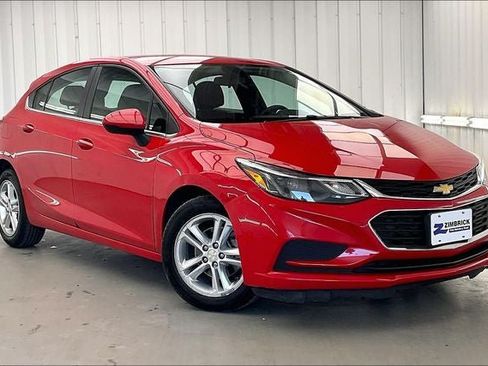Used 2017 Chevrolet Cruze LT w/ Convenience Package FWD image 34