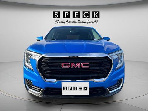 Used 2024 GMC Terrain SLE AWD/4WD image 8