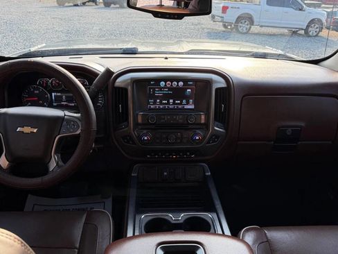 Used 2016 Chevrolet Silverado 2500 High Country w/ Duramax Plus Package image 19