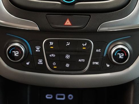 Used 2020 Chevrolet Equinox LT FWD image 21