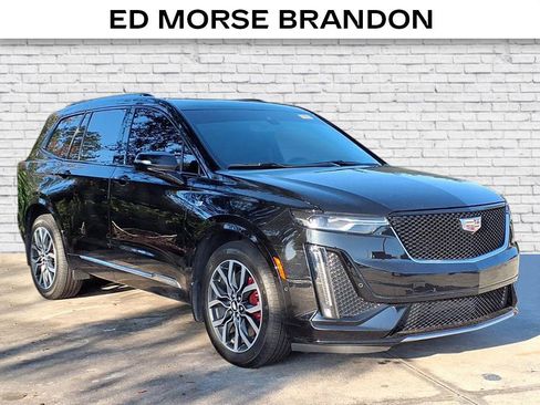 Certified 2024 Cadillac XT6 Sport w/ Technology Package image 3