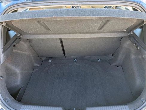 Used 2016 Hyundai Elantra GT FWD image 6