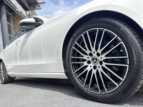 Certified 2022 Mercedes-Benz C 300 4MATIC Sedan image 12