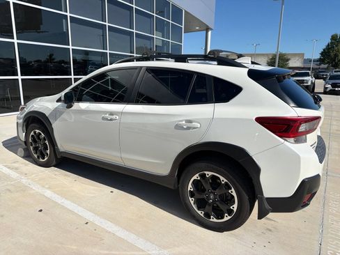 Used 2022 Subaru Crosstrek 2.0i Premium w/ Moonroof Package AWD/4WD image 4