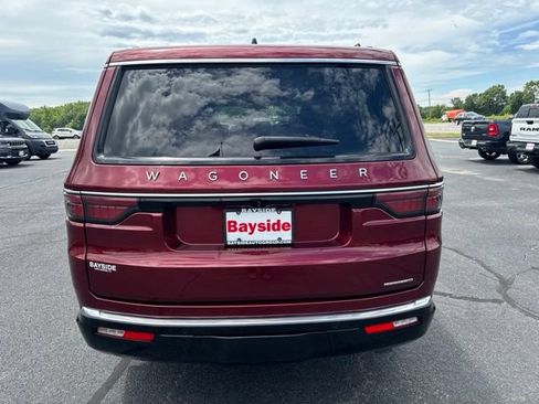 Used 2024 Jeep Wagoneer Series II AWD/4WD image 8