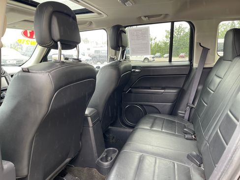 Used 2017 Jeep Patriot High Altitude AWD/4WD image 10