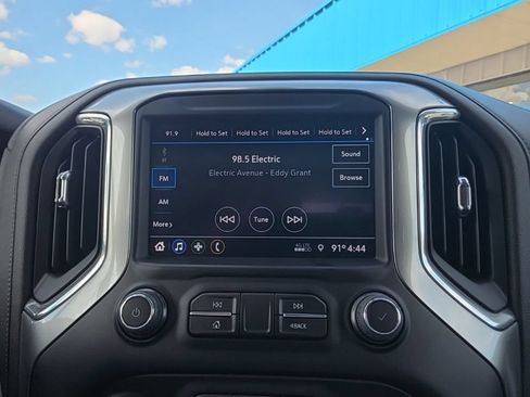Used 2022 Chevrolet Silverado 1500 LT w/ Bed Protection Package AWD/4WD image 26