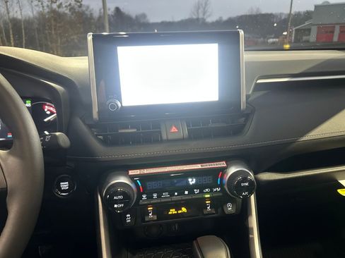 New 2025 Toyota RAV4 XLE image 16
