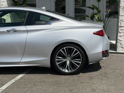 Used 2017 INFINITI Q60 3.0t w/ Premium Plus Package 3.0T image 12