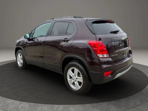 Used 2022 Chevrolet Trax LT w/ Driver Confidence Package AWD/4WD image 4