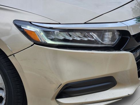Used 2018 Honda Accord LX image 26