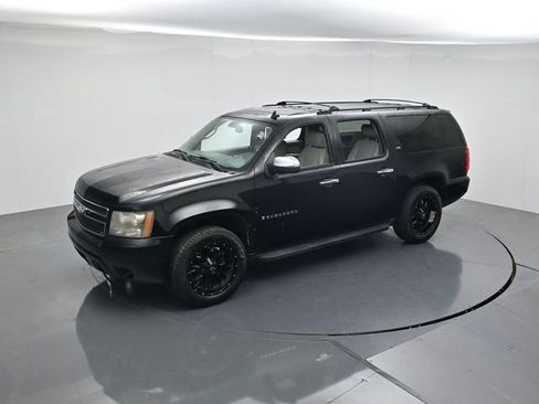 Used 2008 Chevrolet Suburban LTZ w/ LTZ Preferred Equipment Group AWD/4WD image 46