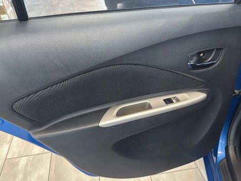 Used 2010 Toyota Yaris Sedan FWD image 23