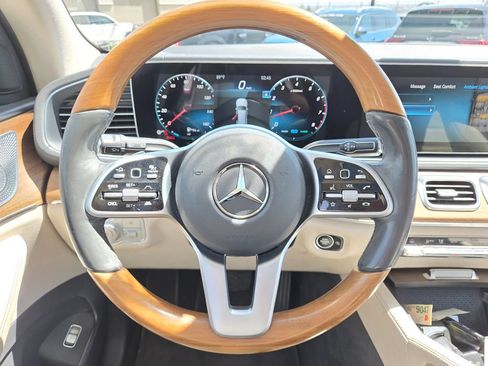 Used 2020 Mercedes-Benz GLS 450 4MATIC image 17