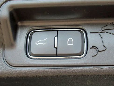 Used 2022 Ford Explorer ST w/ Equipment Group 401A image 29