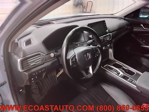 Used 2021 Honda Accord Touring image 11