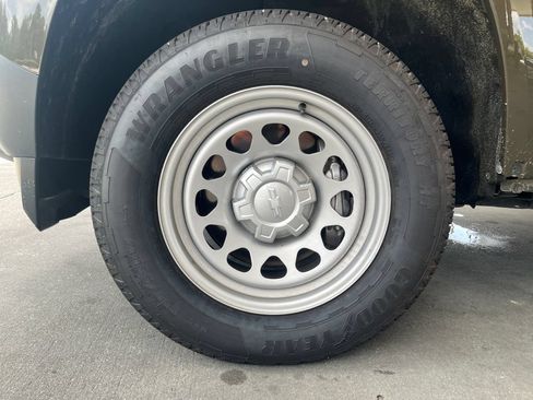 Used 2023 Chevrolet Colorado W/T RWD image 26