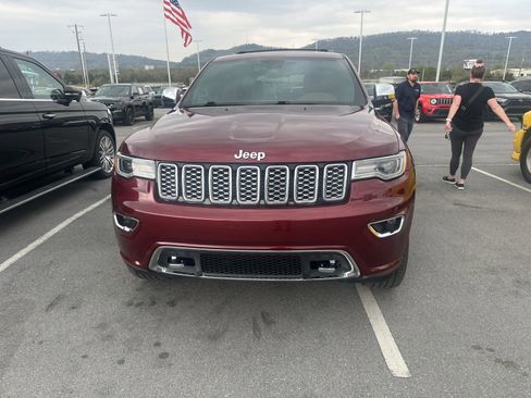 Used 2020 Jeep Grand Cherokee Overland image 5