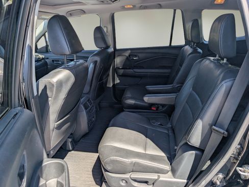 Used 2017 Honda Pilot Elite image 11