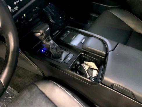 Used 2022 Lexus ES 350 w/ Premium Package image 17