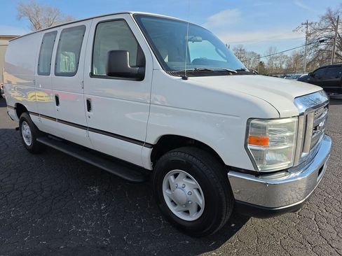 Used 2013 Ford E-250 and Econoline 250 E-250 w/ PWR Group image 17