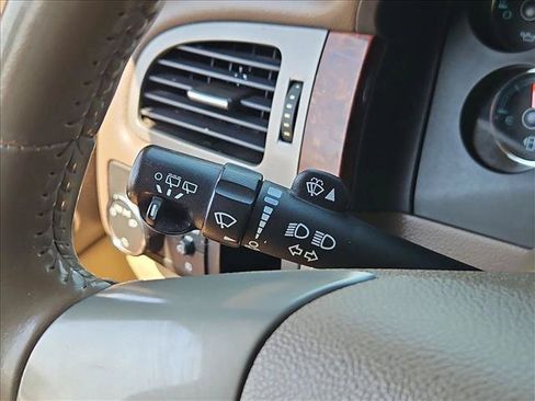 Used 2012 Chevrolet Tahoe LT RWD image 16