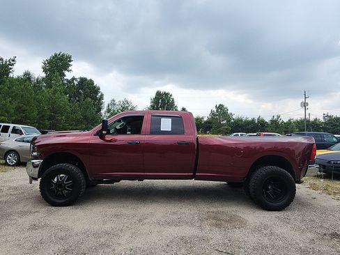 Used 2016 RAM 3500 Tradesman w/ Chrome Appearance Group AWD/4WD image 2