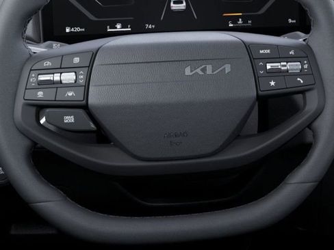 New 2025 Kia K4 EX image 22