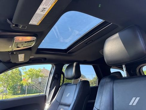 Used 2020 Dodge Durango R/T w/ Trailer Tow Group IV AWD/4WD image 16