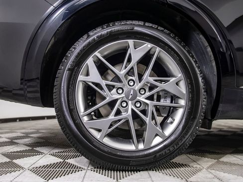 Used 2025 Genesis GV70 2.5T AWD/4WD image 42
