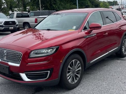 Used 2020 Lincoln Nautilus Premier w/ Equipment Group 101A AWD/4WD image 2