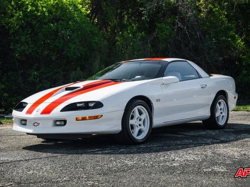 Used 1997 Chevrolet Camaro SS w/ SS Alteration Pkg image 36