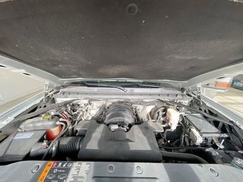 Used 2018 Chevrolet Silverado 1500 LTZ w/ LTZ Plus Package AWD/4WD image 26