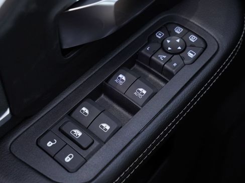 New 2026 RAM 2500 Big Horn AWD/4WD image 13