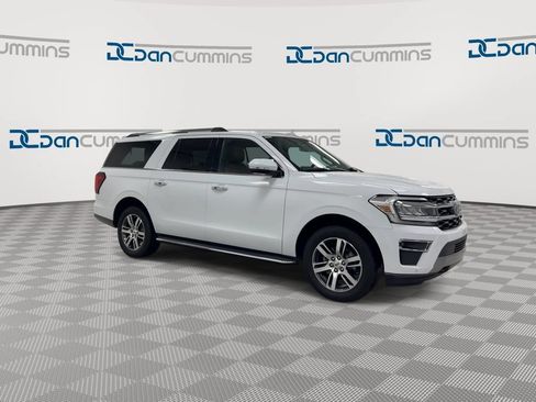 Used 2022 Ford Expedition Max Limited AWD/4WD image 2