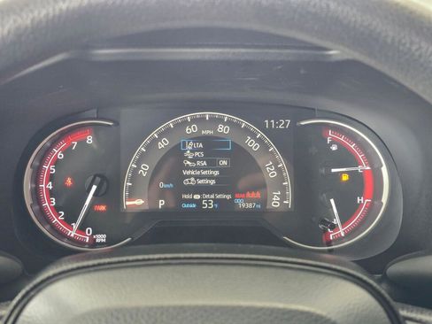 Used 2025 Toyota RAV4 LE image 27