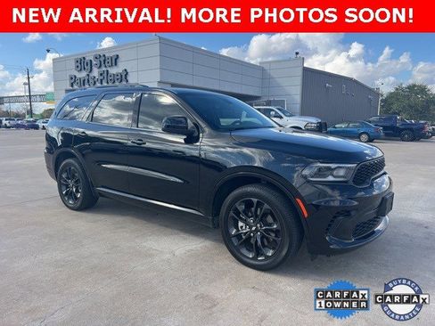 Used 2025 Dodge Durango GT w/ Blacktop Package image 3